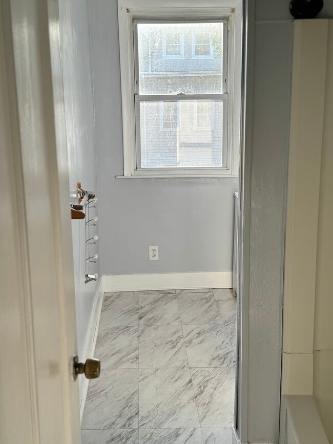 Foto del edificio - 49 Buell St