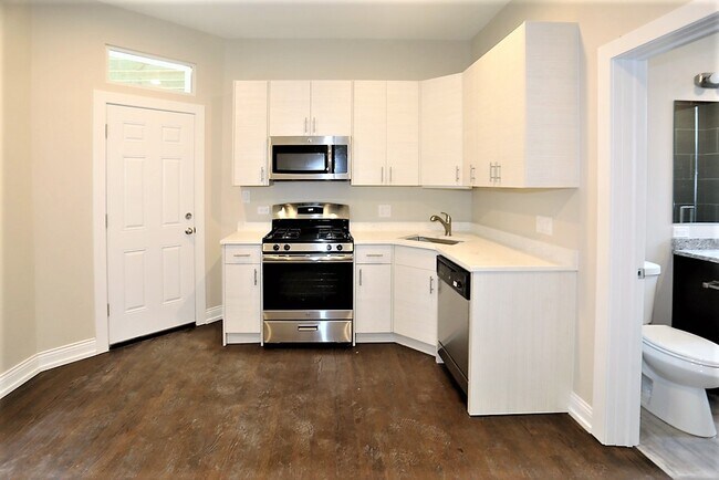 Foto del edificio - 2740 N Richmond St
