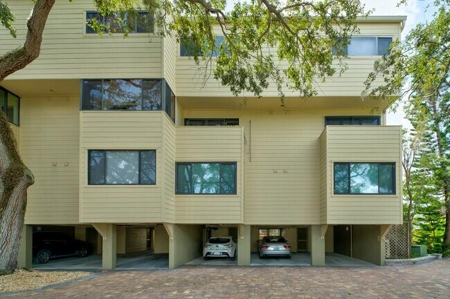 Foto del edificio - 1740 Alderman St