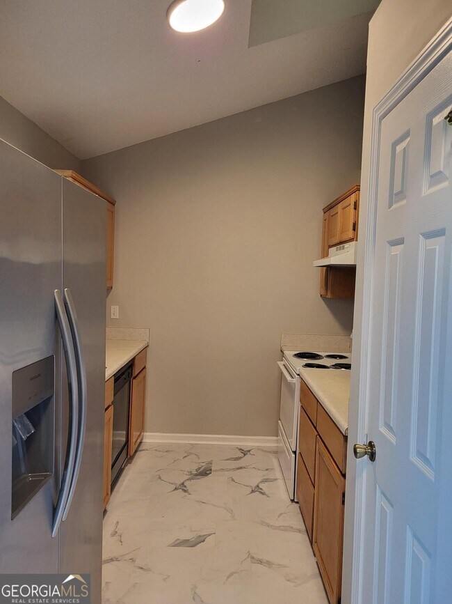 Building Photo - 319 Madison Ave