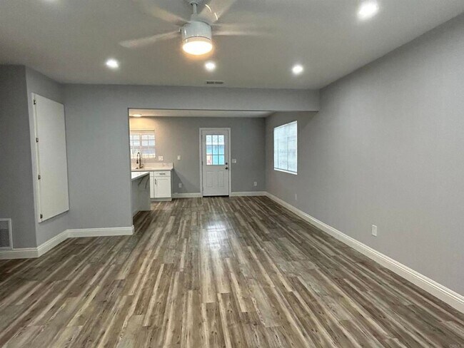 Foto del edificio - ***Available Now***  4 bedroom, 2 bath hom...