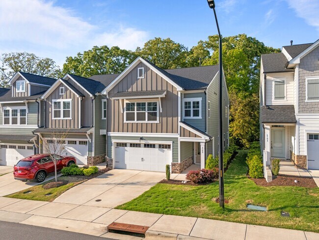 Foto del edificio - 6508 Amber Springs Dr