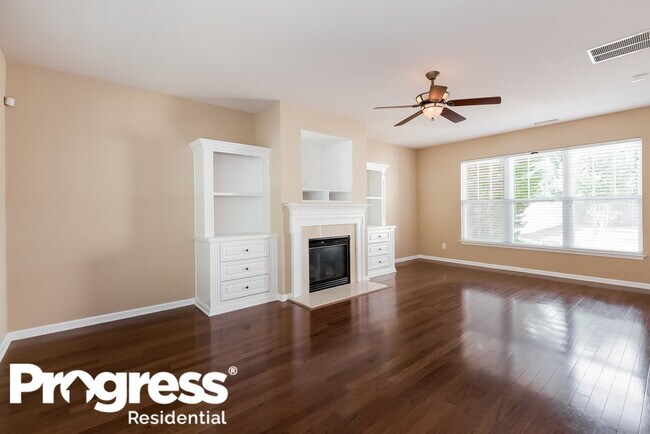 Building Photo - 6014 Colonial Garden Dr