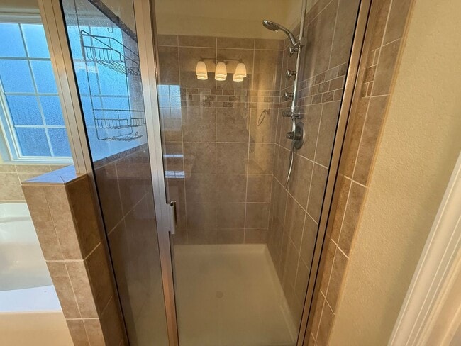 Foto del edificio - Modern 4BR Norfolk Home with Open Layout "ASK ABOUT OUR ZERO DEPOSIT"