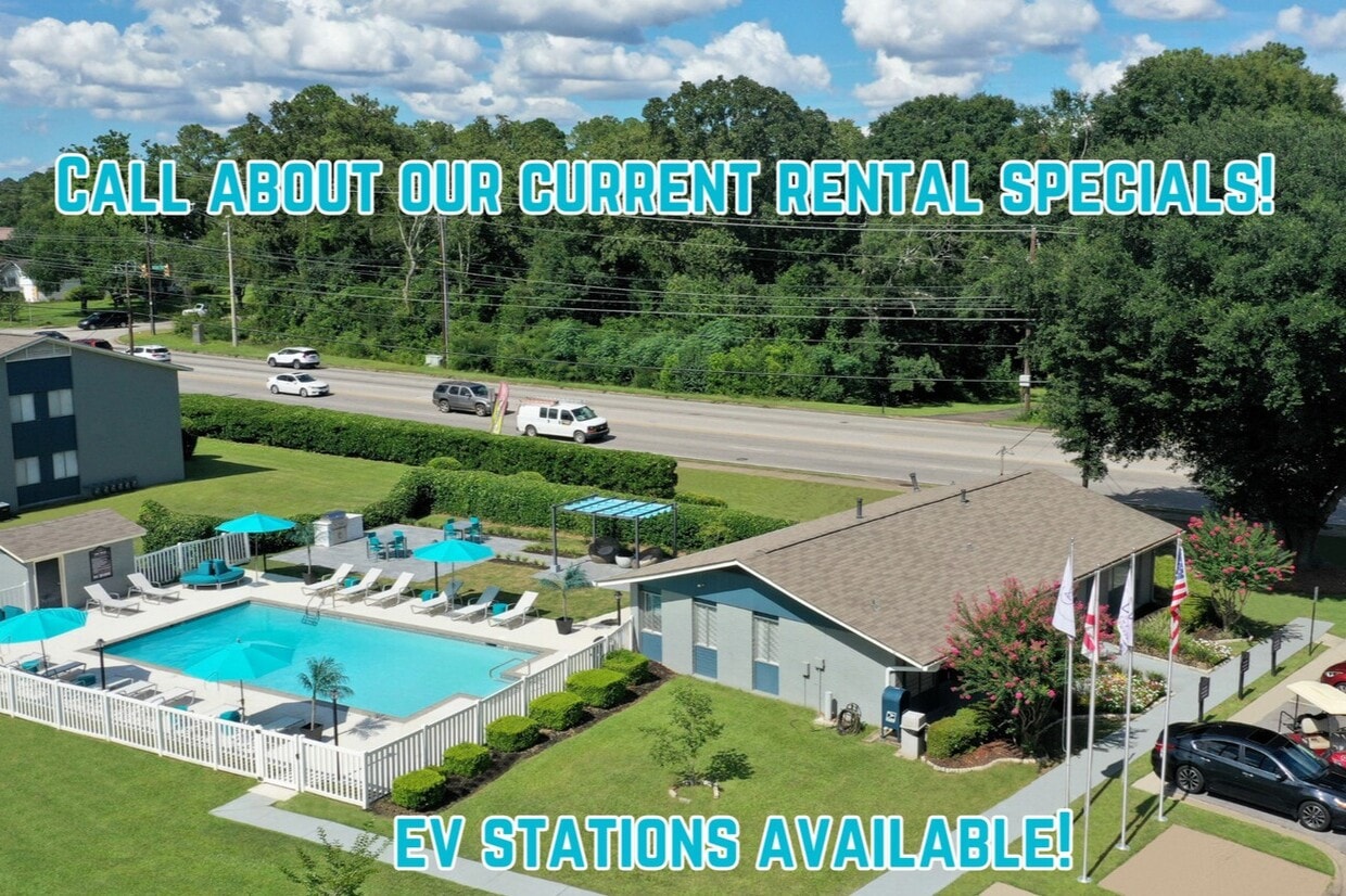 Estates Apartments in Dothan, AL