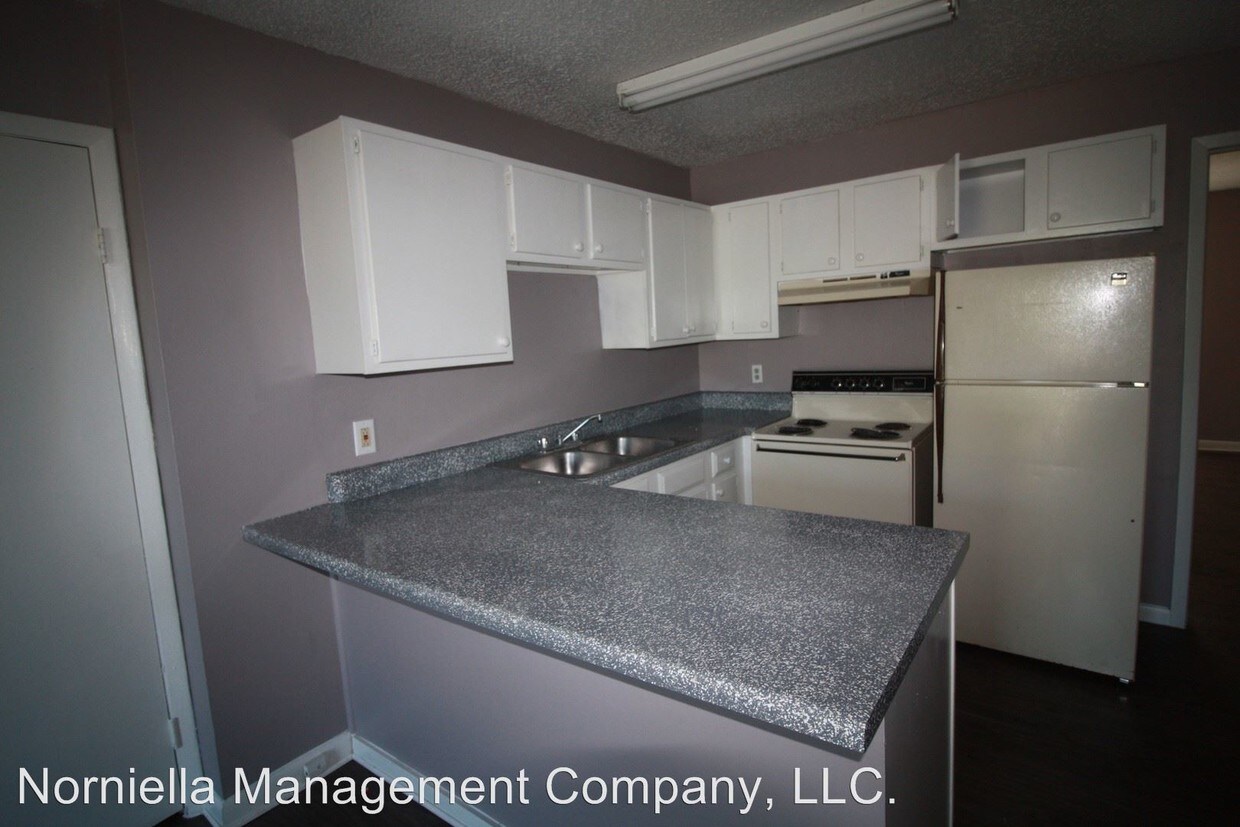 2216 Marilyn St, Weatherford, TX 76085 Condo for Rent in Weatherford