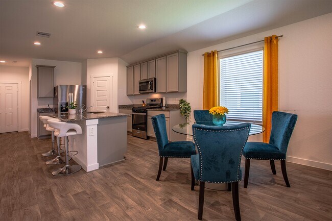 Foto del edificio - 31810 Whittis Hl Wy