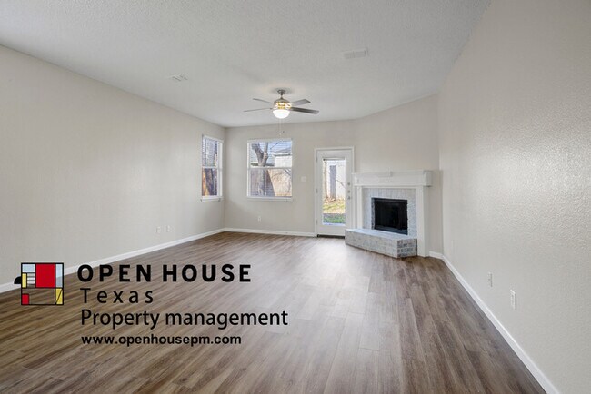 Building Photo - 1068 Pullman Dr, Saginaw