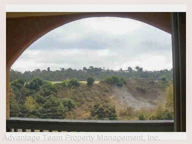 Building Photo - 7130 Shoreline Dr