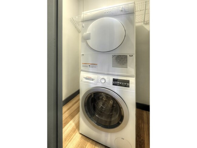 Foto del edificio - 1194 S Michigan Ave