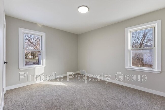 Building Photo - 407 E Hayes Ave