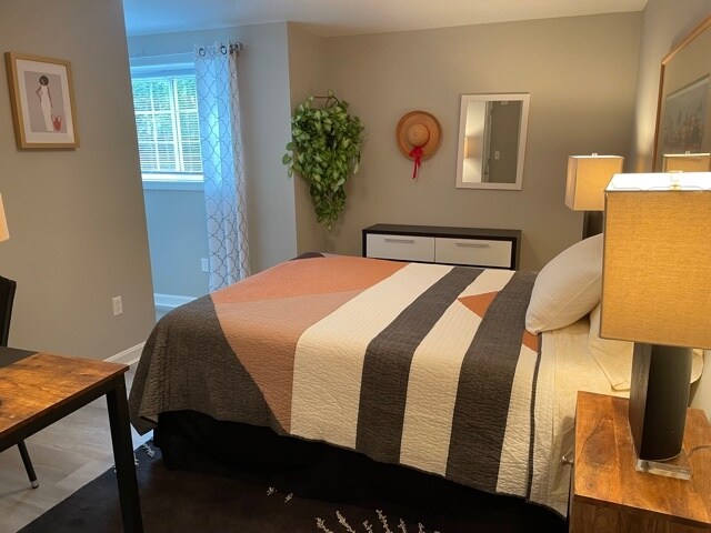 ist floor guest bedroom #2 - 32 Dry Hill Rd