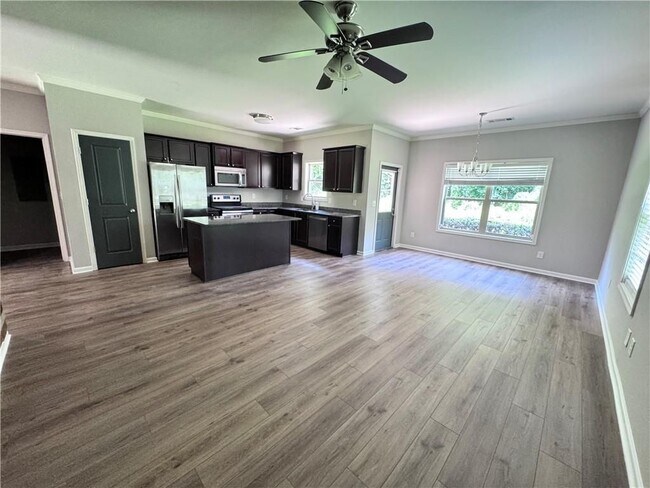 Foto del edificio - 2660 Dr Bramblett Rd