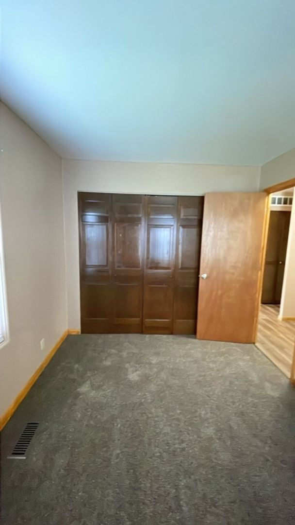 Building Photo - Renovated 2-bedroom, 1-bath single family ...
