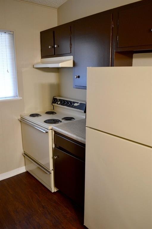 Primary Photo - 620 W 51st St