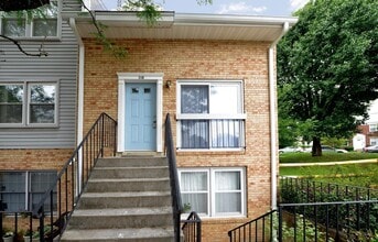 Building Photo - 134 N Bedford St
