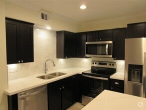 Building Photo - 300 Pecore St