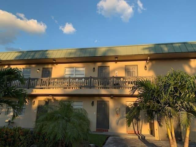Foto principal - 211 S Swinton Ave