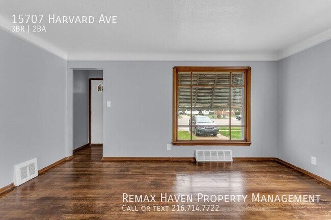 Building Photo - 15707 Harvard,  Cleveland -  Stunning 3 be...