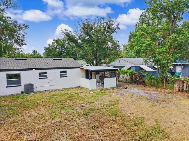 Foto del edificio - 2848 Harwood St