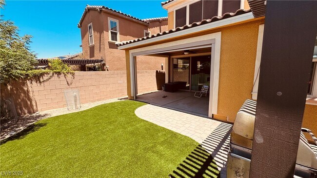Foto del edificio - 2569 Prairie Pine St