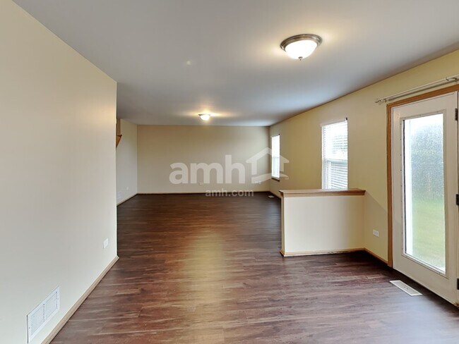 Foto del edificio - 2505 Paradise Cir