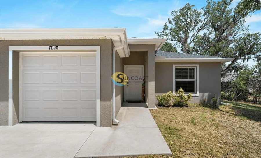 Foto principal - 17190 Nixon Ave
