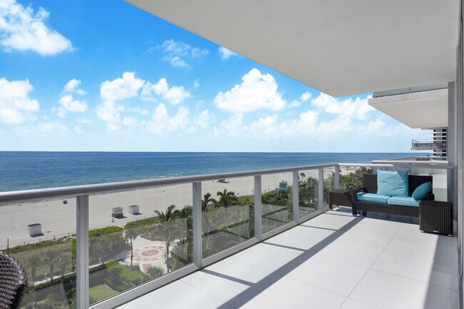 Photo - 3737 Collins Ave Apartment