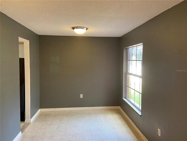 Building Photo - 1044 82nd Terrace N