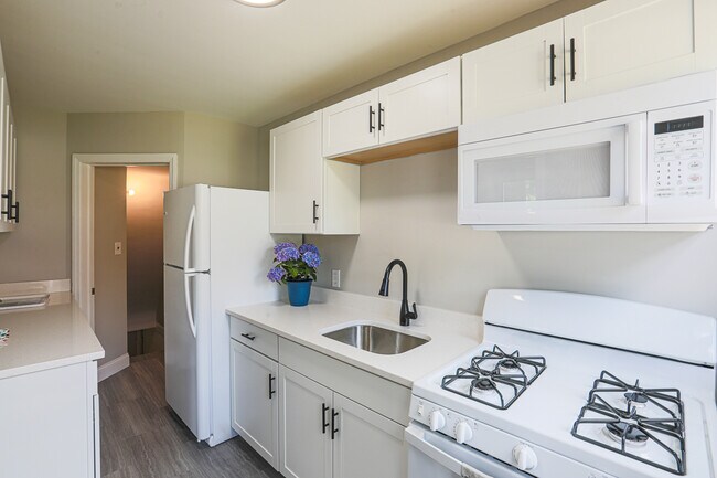 Foto del edificio - 1714 White Oak Ave