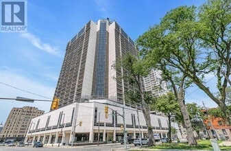 Building Photo - 150 PARK