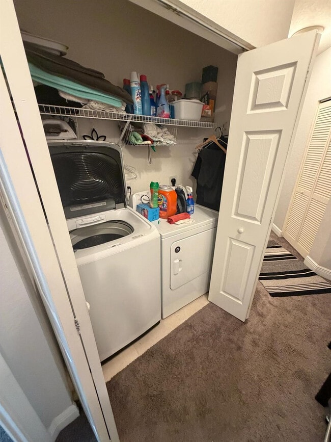 Building Photo - 7401 Palomino Dr