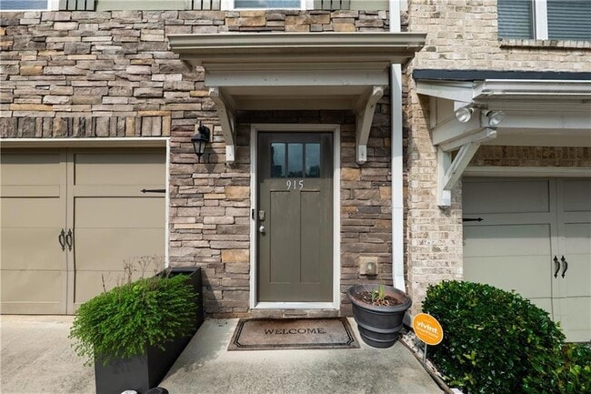 Building Photo - 915 Society Cir