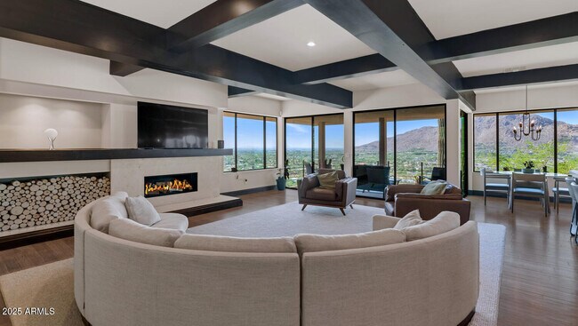Foto del edificio - 5800 E Glen Dr
