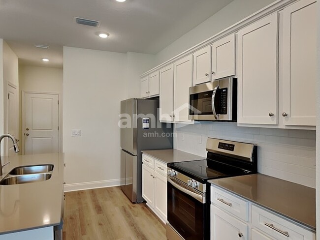Foto del edificio - 1084 Grafton Ridge Dr