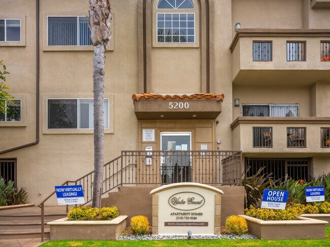 Building Photo - 5200 Inglewood Blvd