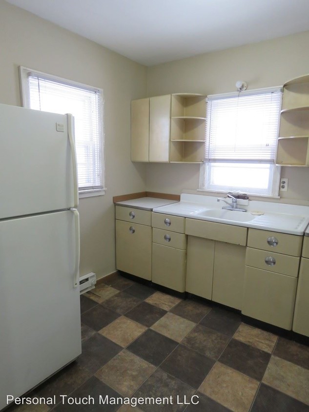 Primary Photo - 102 1st Ave NE