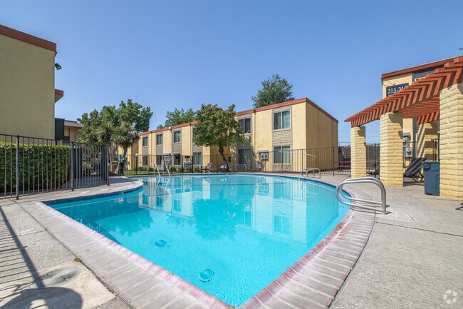 Building Photo - The Sandpiper Apartments