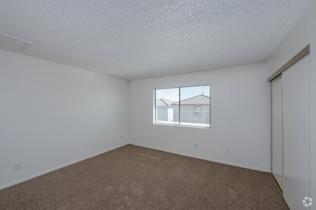 1BR, 1BA - 675SF - Bedroom - Sandhill