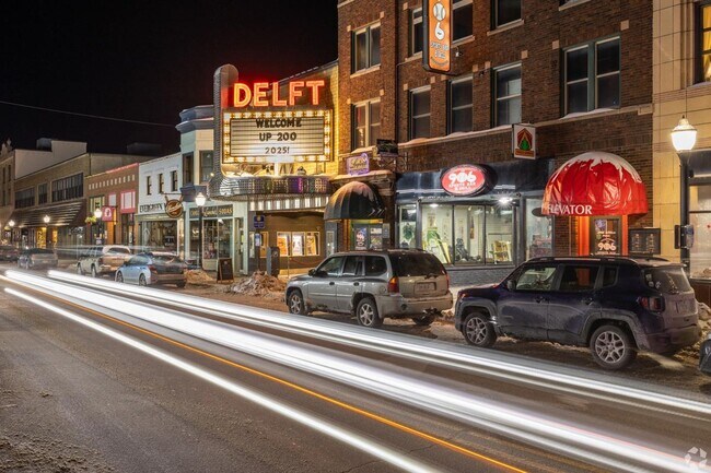 Downtown Marquette draws crowds no matter the season.