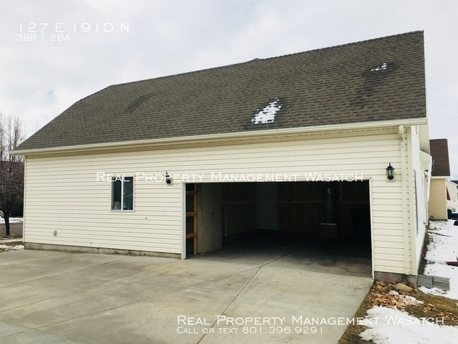 Building Photo - 3 bedroom 2 Bath Tooele Home!!