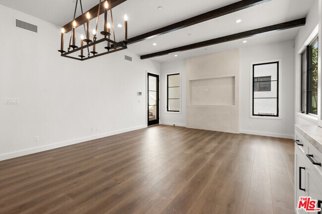 Foto del edificio - 930 Lincoln Blvd
