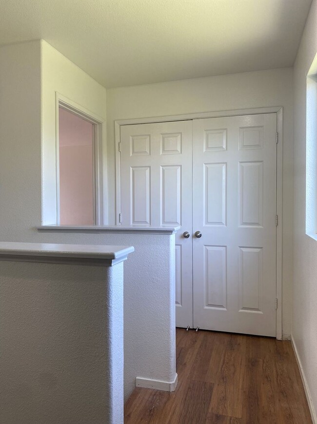 Building Photo - Coming Soon! 3 bedroom 2.5 Bathroom Home