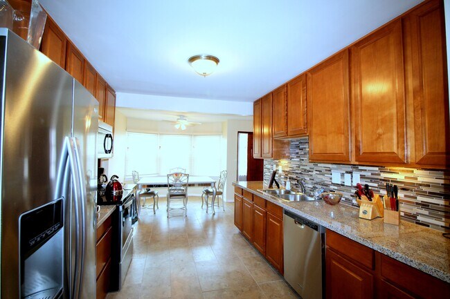 Foto del edificio - 3051 Westwood Northern Blvd