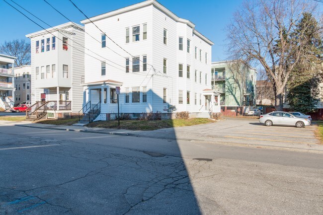 Foto del edificio - 28 Bradley St