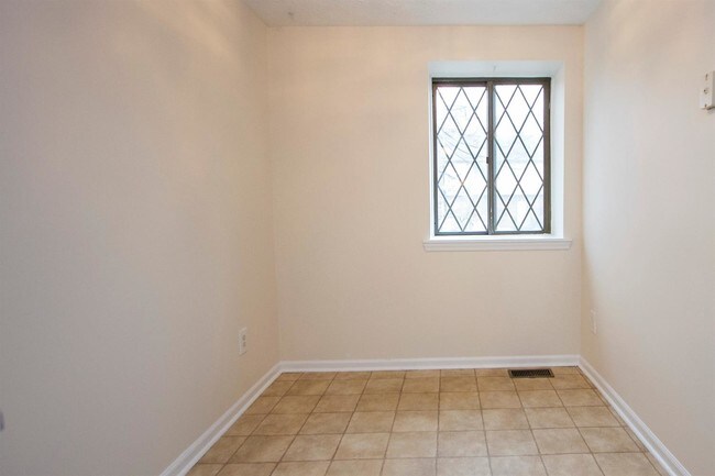 Foto del edificio - 447 Lockhaven Ct