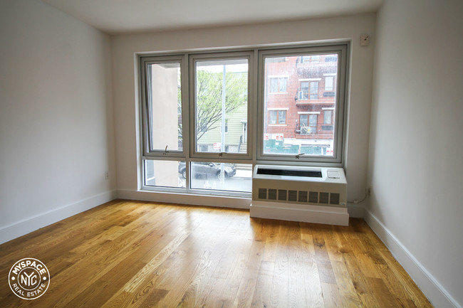 Building Photo - 150 Newell St