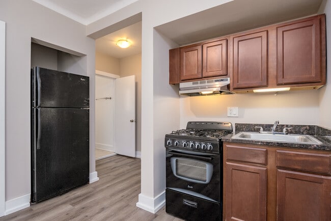 Foto del edificio - 4706 N Beacon St