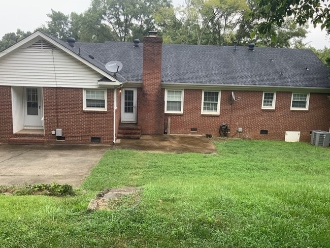 2916 Archdale Dr, Charlotte, NC 28210 - House for Rent in Charlotte, NC