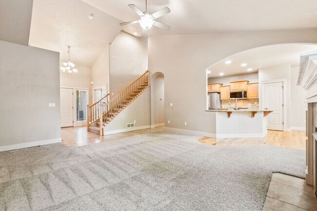 Foto del edificio - SE BOISE 5BD/3.5BA PLUS OFFICE